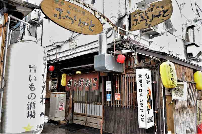 焼鳥専門ぎんねこ　店舗外観