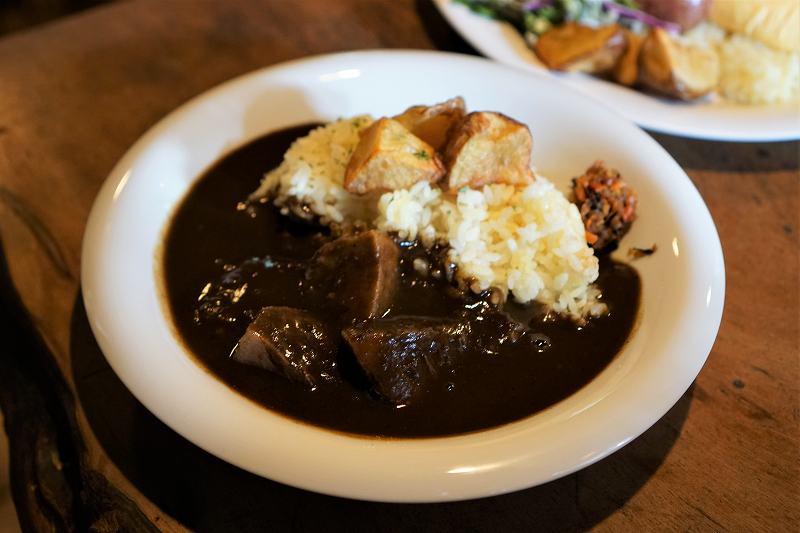 唯我独尊の牛たんカレー