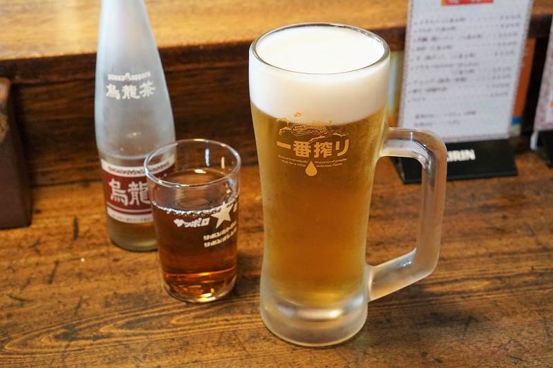 焼き鳥どじょうよしや　ビール・ウーロン茶