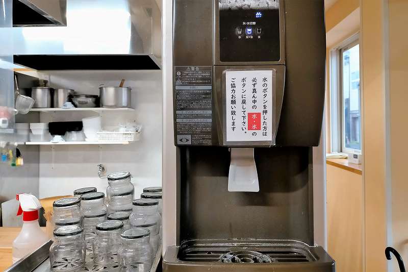 立ち食いそば屋天勇　お水