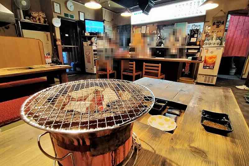 炭火焼肉旭川ほるもん七輪屋　店内の様子