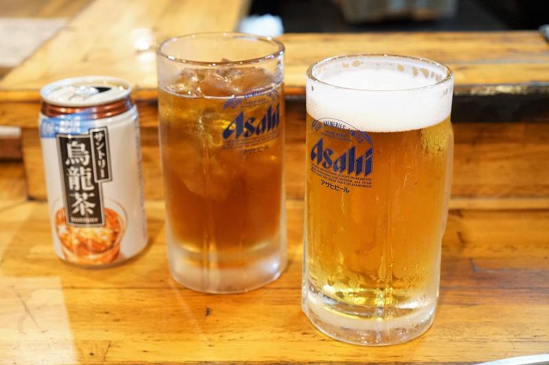 炭や　生ビール　ウーロン茶